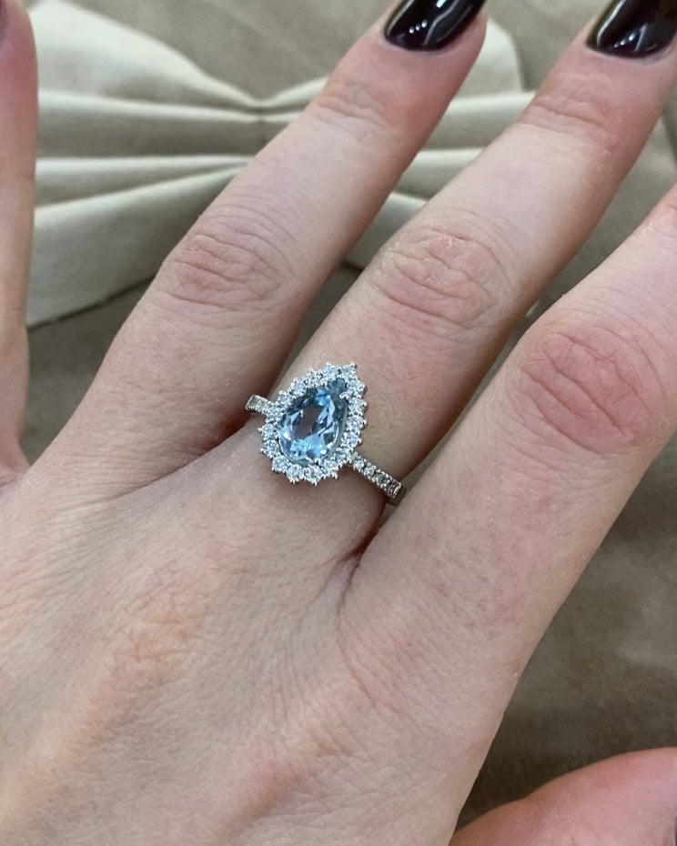Anello a goccia Acquamarina